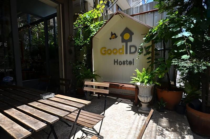 Good Day Hostel Bangkok Exterior photo